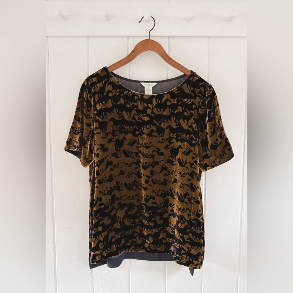 Sundance Roaming Dreams Horses Velvet Graphic Gold Black Women Medium Western